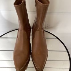 Universal Thread Women's Size 7 Aubree Ankle Boots with Memory Foam Insole Target Shoes Tan Brown