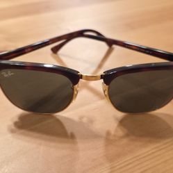 Ray-Ban Clubmaster