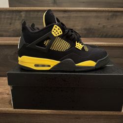 Jordan 4 Thunder size 11