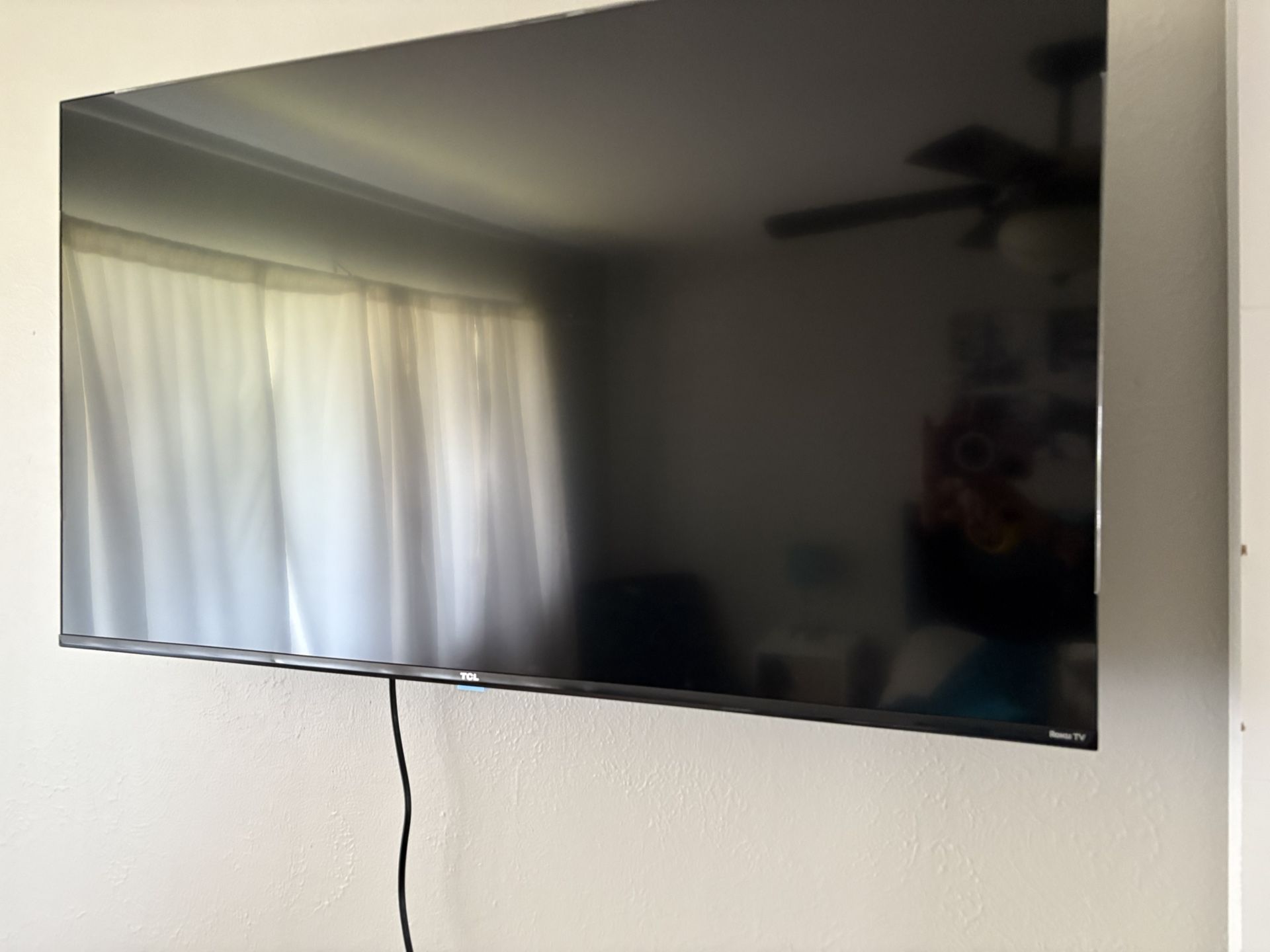 TCL 43” Smart TV Model 43S3104 Lie New