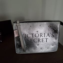 New VS Cosmetic Bag W Tag