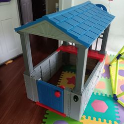 Play House 