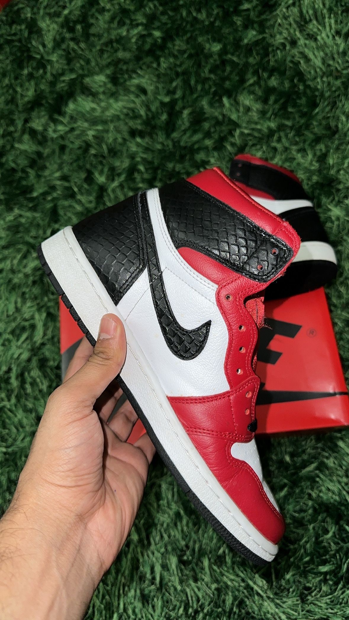 Jordan Retro High Satin Snake Chicago