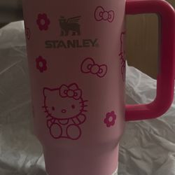 Brand New Hello Kitty Stanley 40 Oz