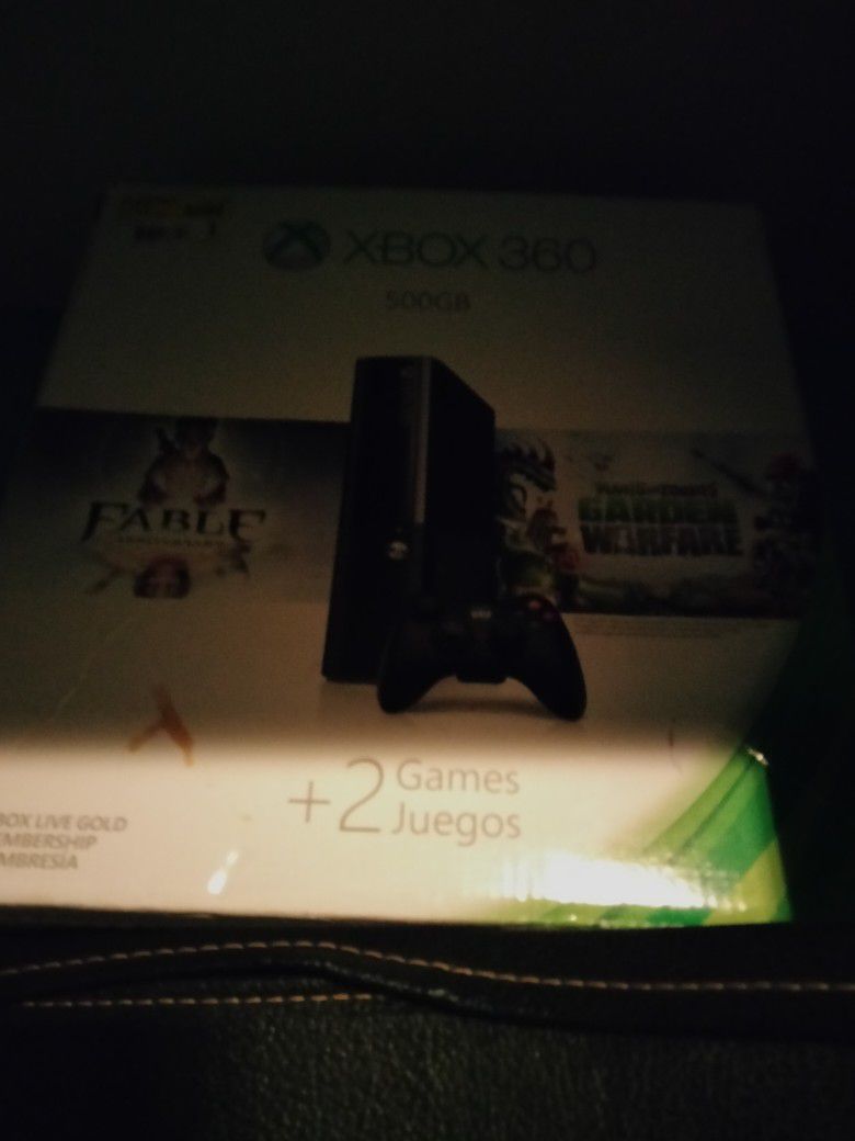Xbox 360 With Over 50 Games Moving