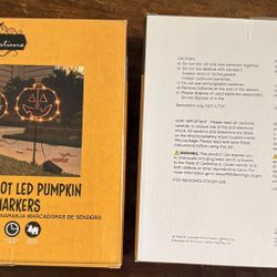 NIB 3 LED Pumpkin Pathway Lights 