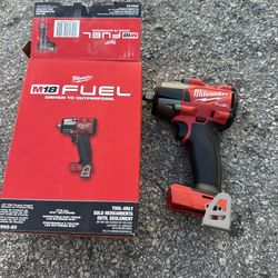 Milwaukee M18 FUEL Gen-2 18V Lithium-Ion Brushless Cordless Mid Torque 1/2 in. Impact Wrench w/Friction Ring (Tool-Only)