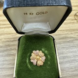 Black Hills Gold Tie Tack