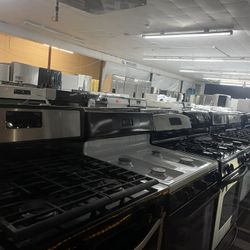 Washer Dryer Stove Or Fridge With Warranty 