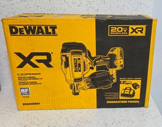 Dewalt 20V MAX Lithium-Ion 15-Degree Electric Cordless Roofing Nailer Kit with 2.0Ah Battery Charger and Bag