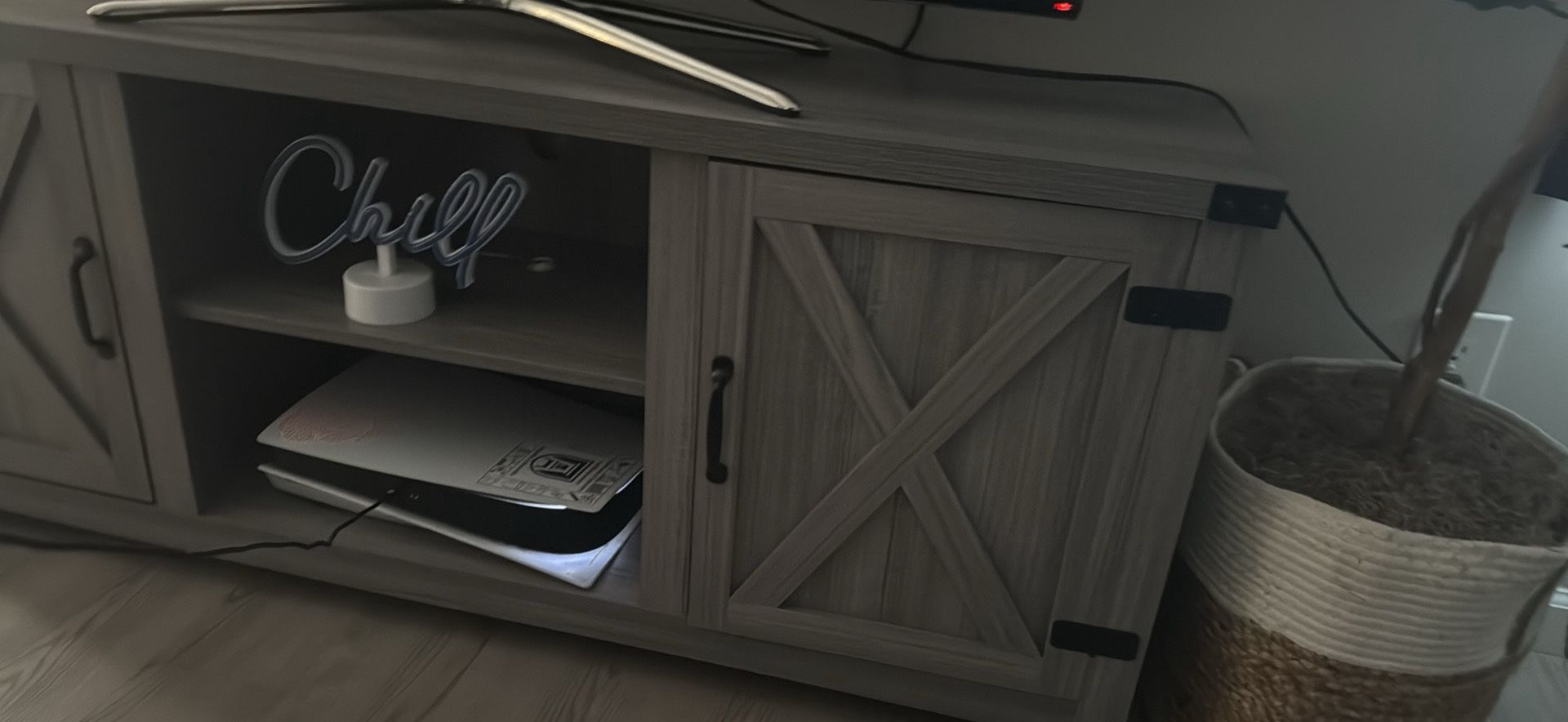 TV STAND