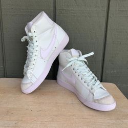 Women’s Size 7 - Nike Blazer Mid '77 Next Nature Green Athletic Shoes Sneakers