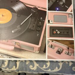 New Crosley Cruiser Premier Portable Turntable 