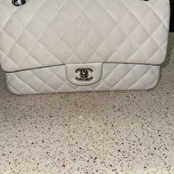 CHANEL Medium Classic Double Flap Caviar Silver Hardware (caviar leather, silver hardware)