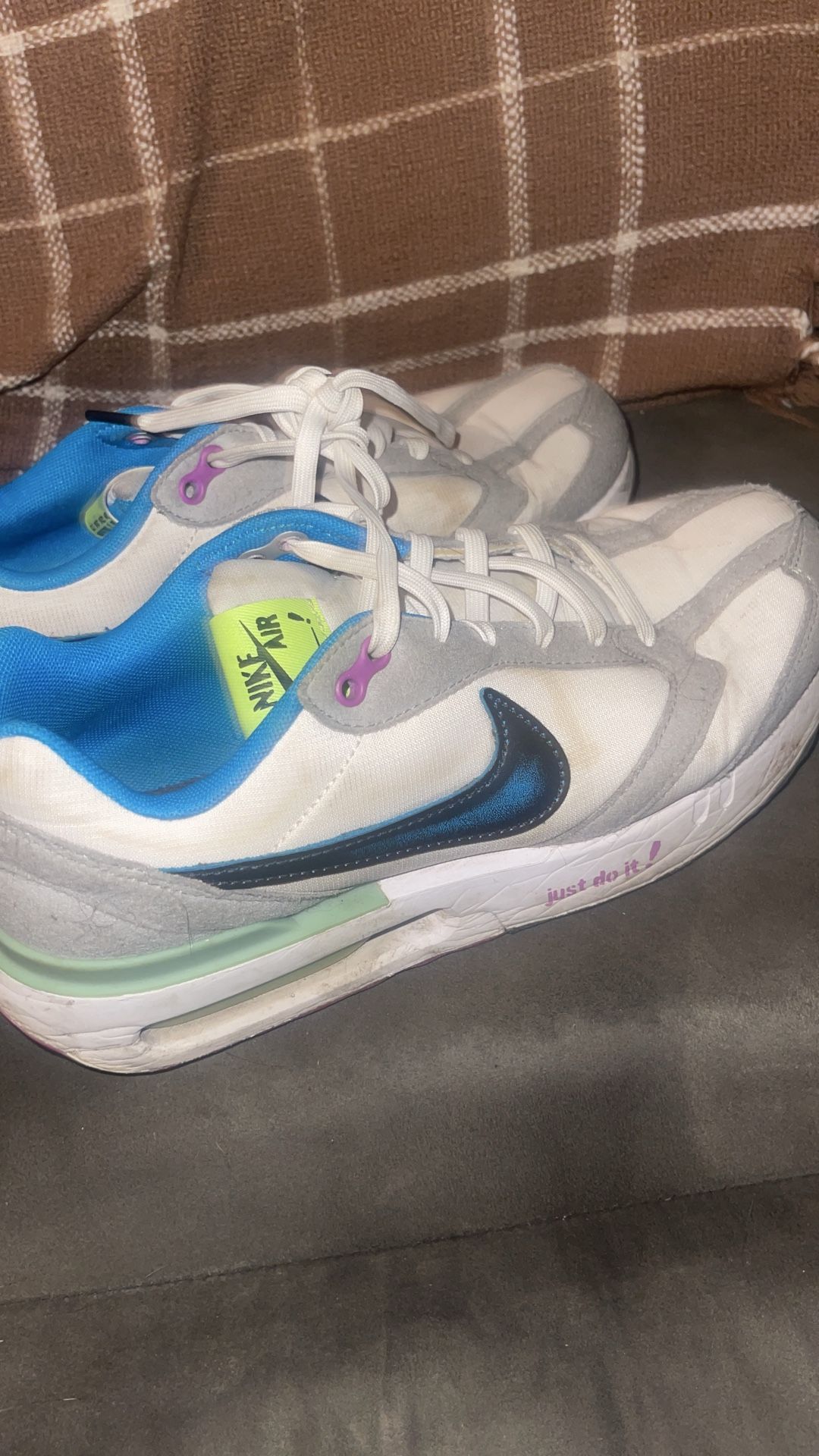 Nike shoes size 6.5