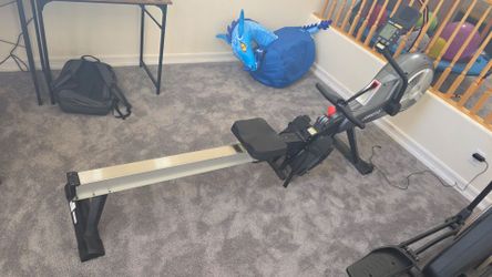 Joroto Rowing Machine