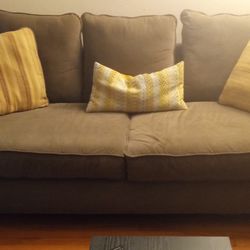 Full Sized Couch With Free Pillows  LOW, LOW PRICE.  First Come, First Served!