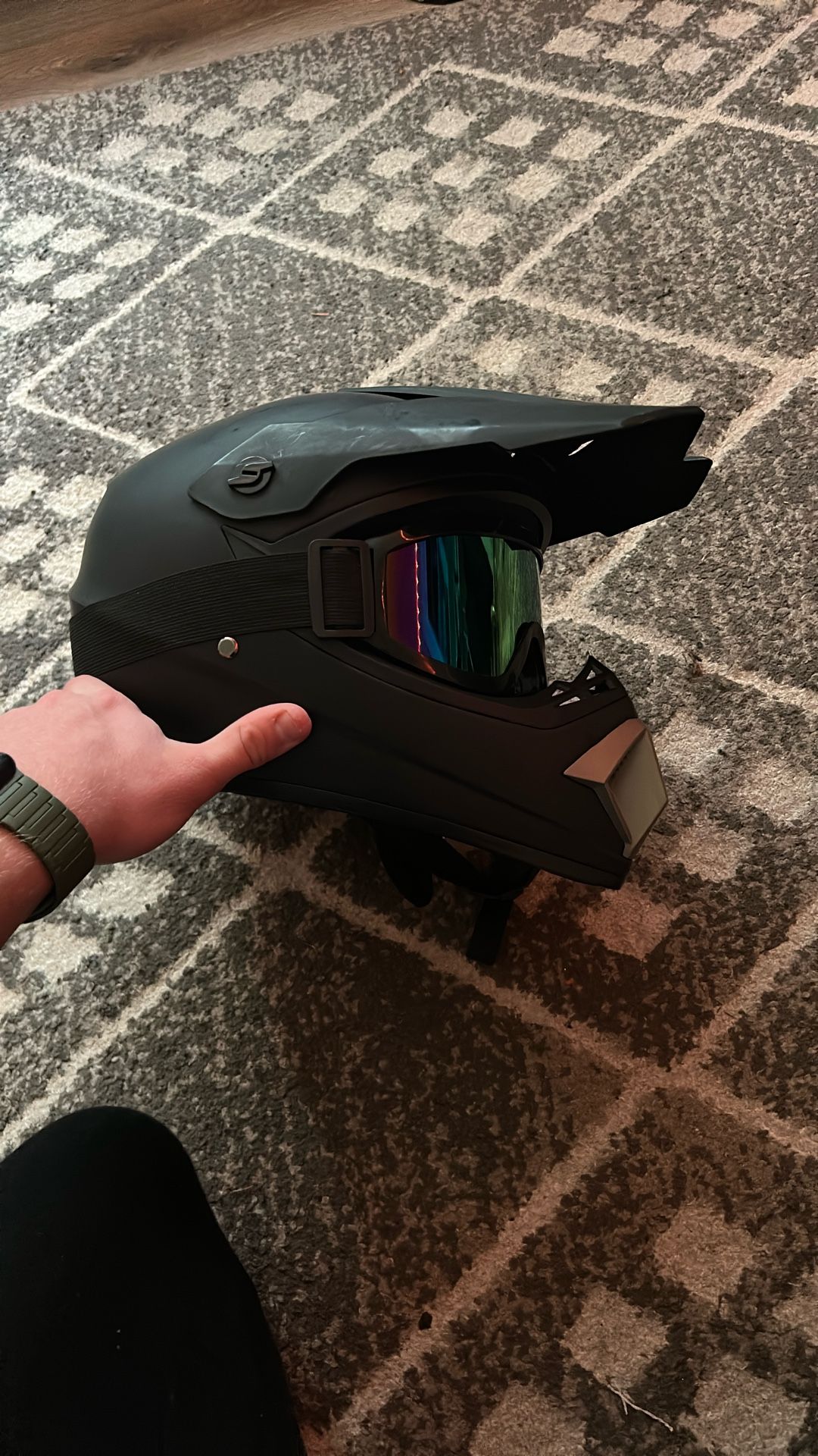 Dirt bike Helmet/gloves