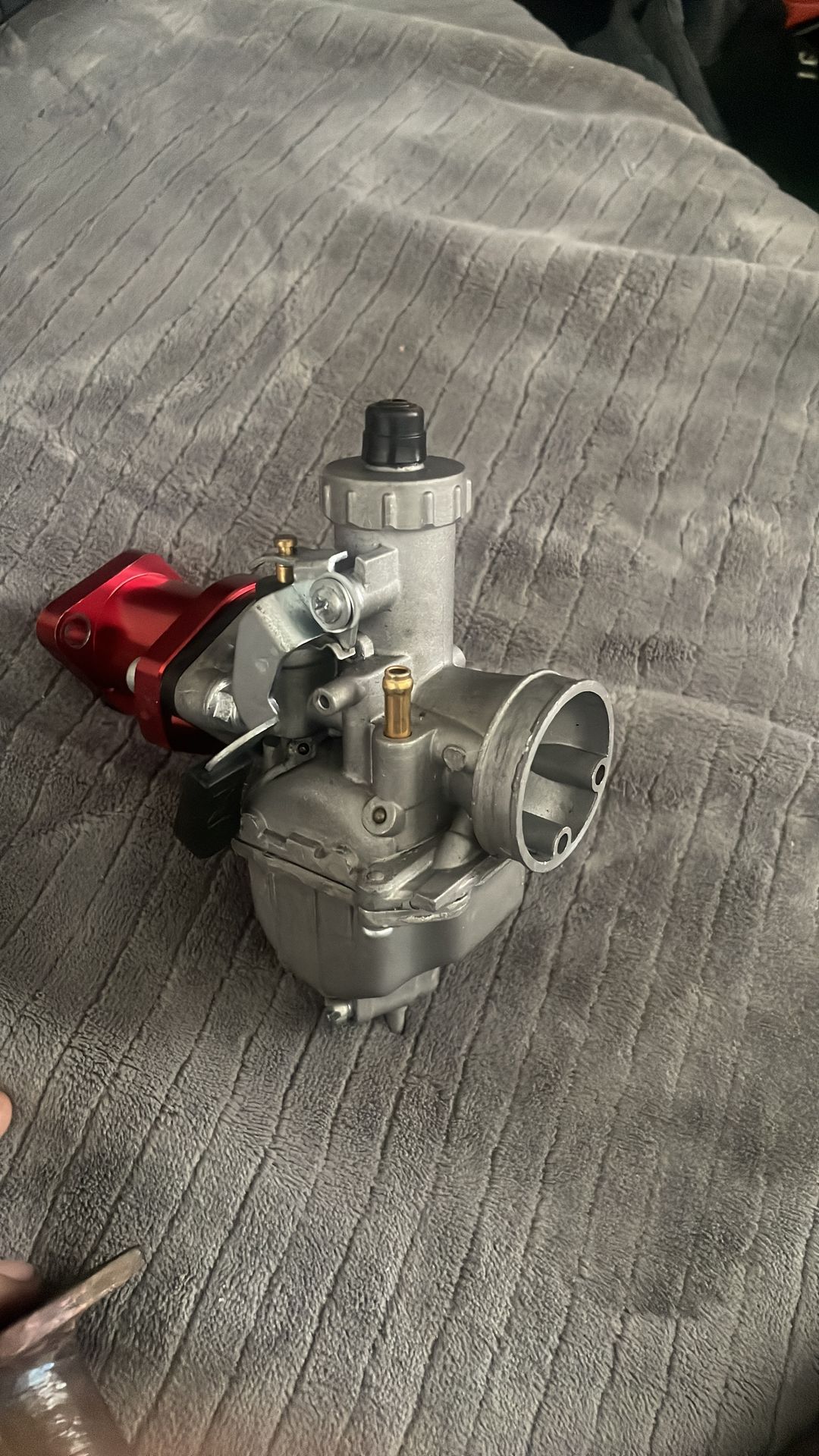 Mini bike exchausts and carb lmk 15$ each