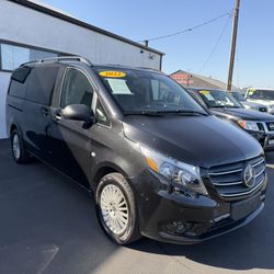 2022 Mercedes-Benz Metris