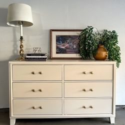 Cream Dresser and Nightstand Set 