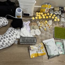 Medela Breast Pump With Attachments