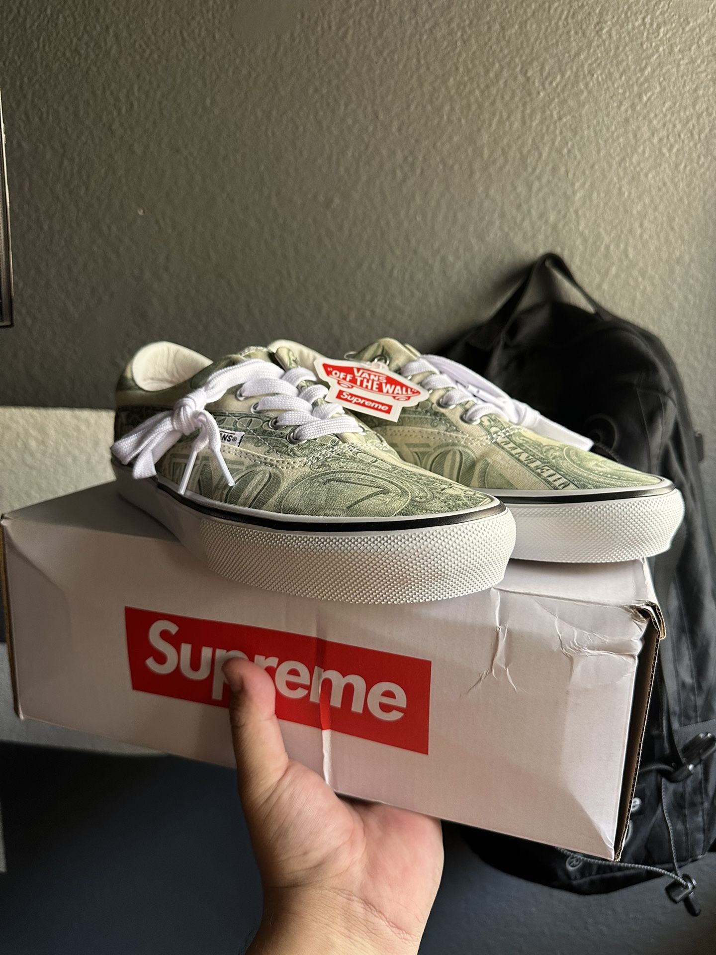 Supreme Dollar bill Vans Size 9.5 NEW