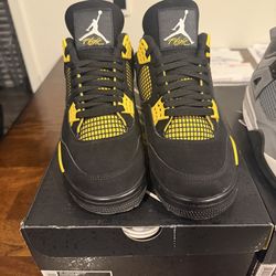 Jordan 4s Sz 10