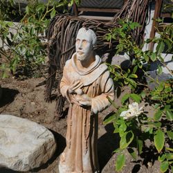 Saint Francis of Assisi Garden Statue