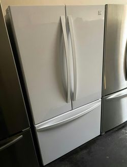 Great deal — Kenmore French Door, White, Bottom Freezer