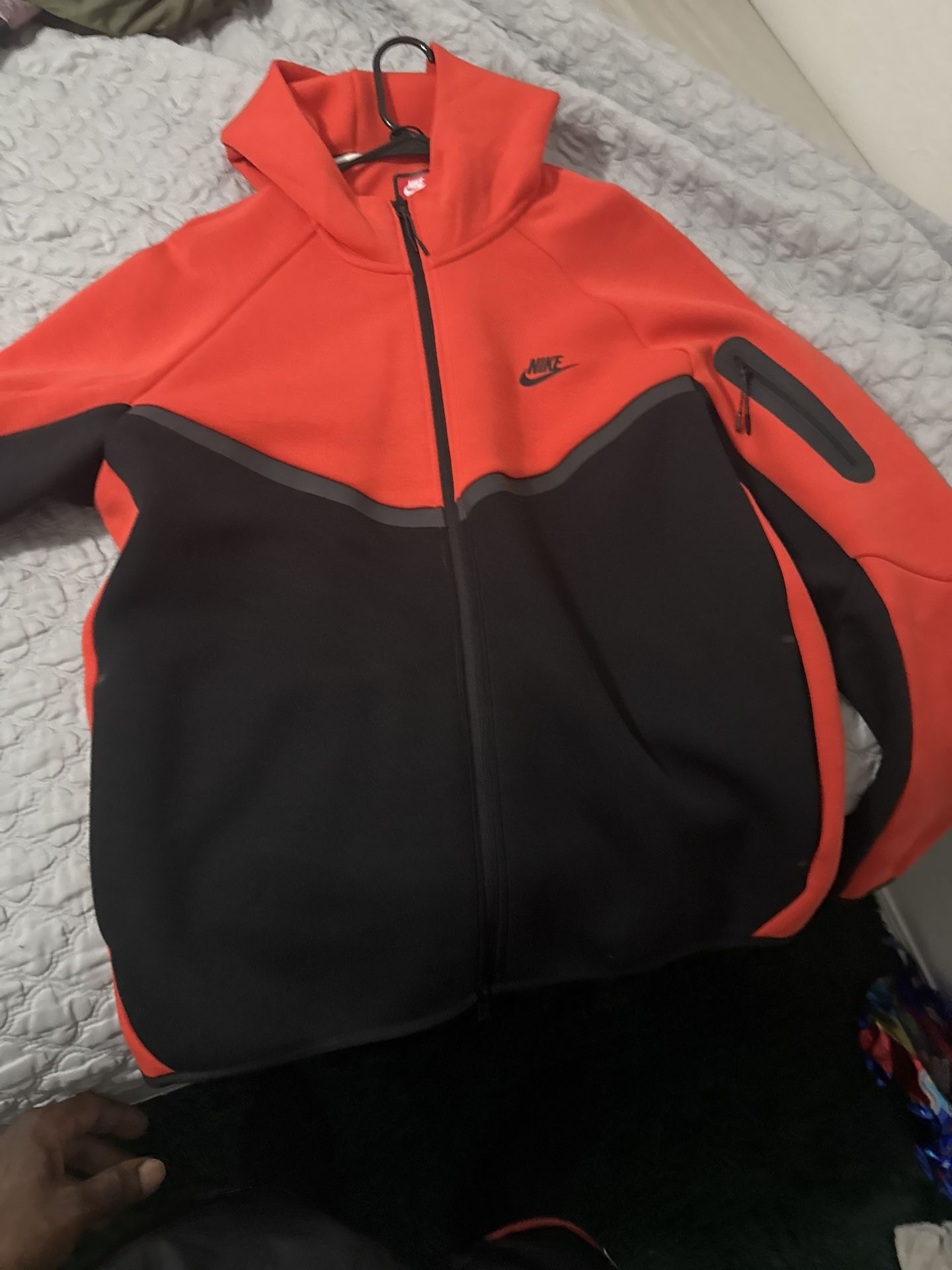 Nike tech