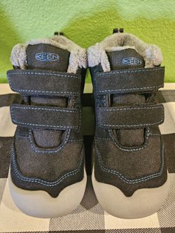 Keen Toddler Shoes. Size 11C