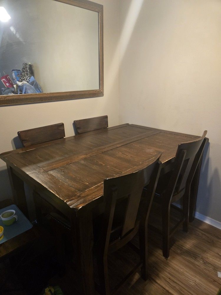 Dinning Table