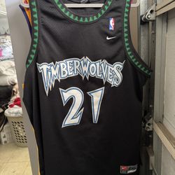 Kevin Garnett Wolves jersey 