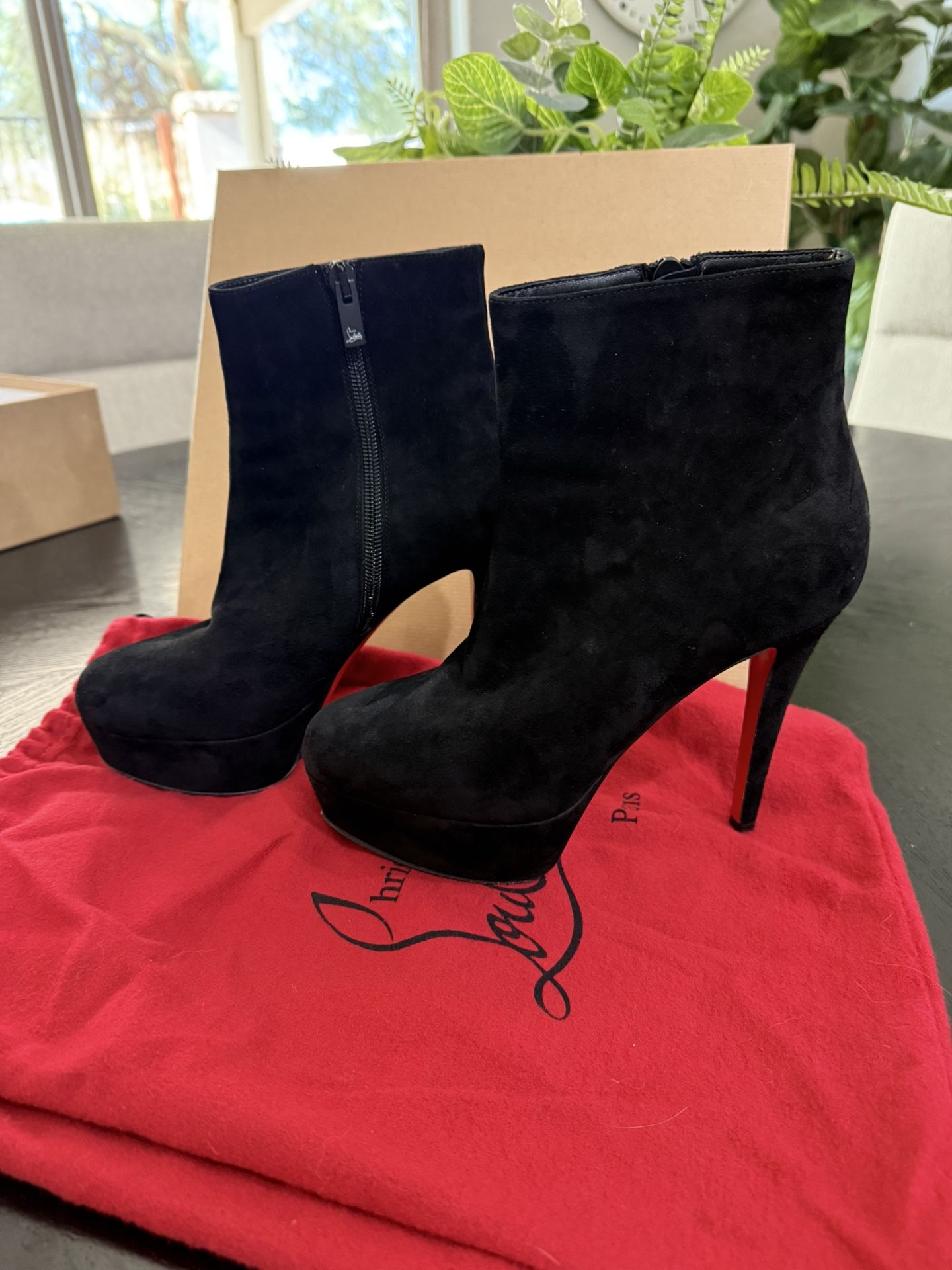 Christian Louboutin Bianca Booty 120 Veau Velours Black 36