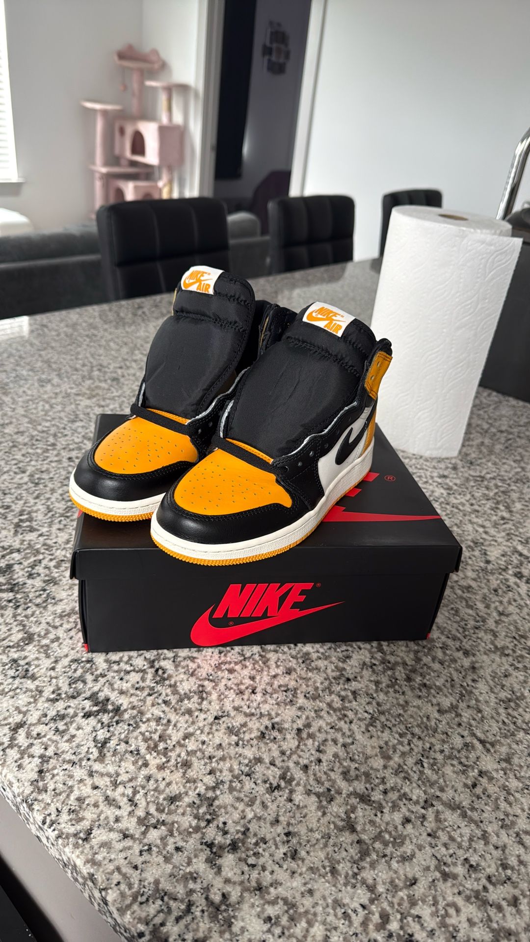 Jordan 1 Retro High OG Taxi