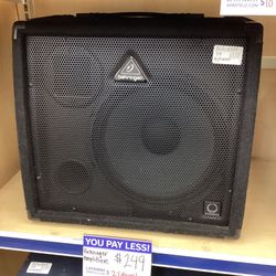 Behringer Amplifier 