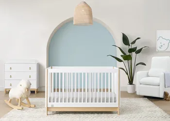 White Convertible Crib w/o Mattress