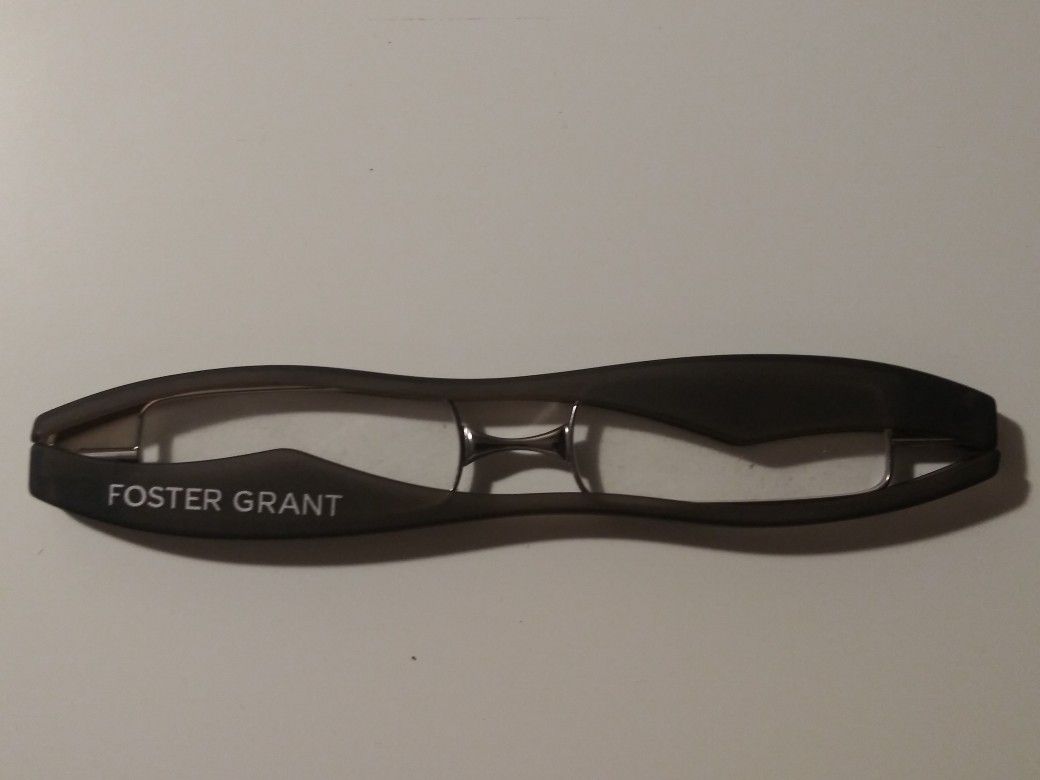Foster Grant folding Reading glasses