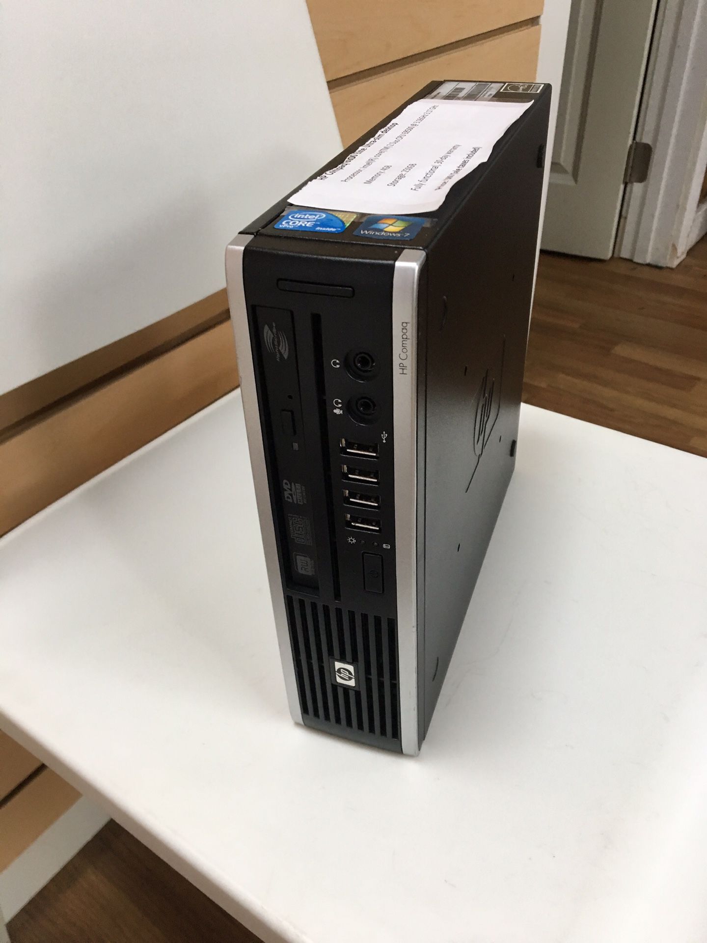 HP Compaq 8000 Elite Ultra-slim desktop computer