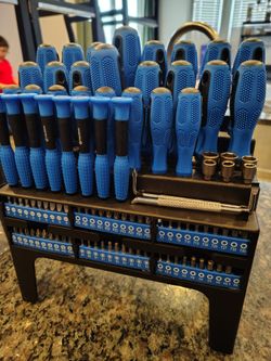 Special of the week, screwdrivers set with stand,100pc New for $45