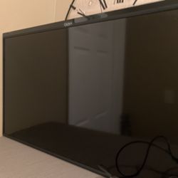 Vizio TV 27”