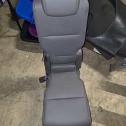 11-16 Honda Odyssey Leather 8th Passenger Seat