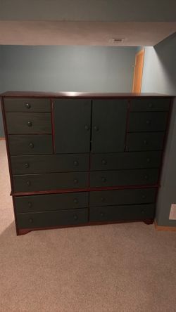 Dresser