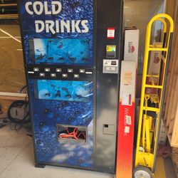 COLD DRINK MACHINE 