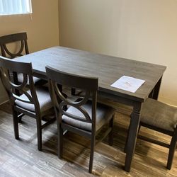 Dining Table Set
