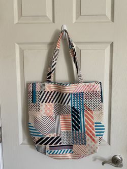 Odiva tote bag 