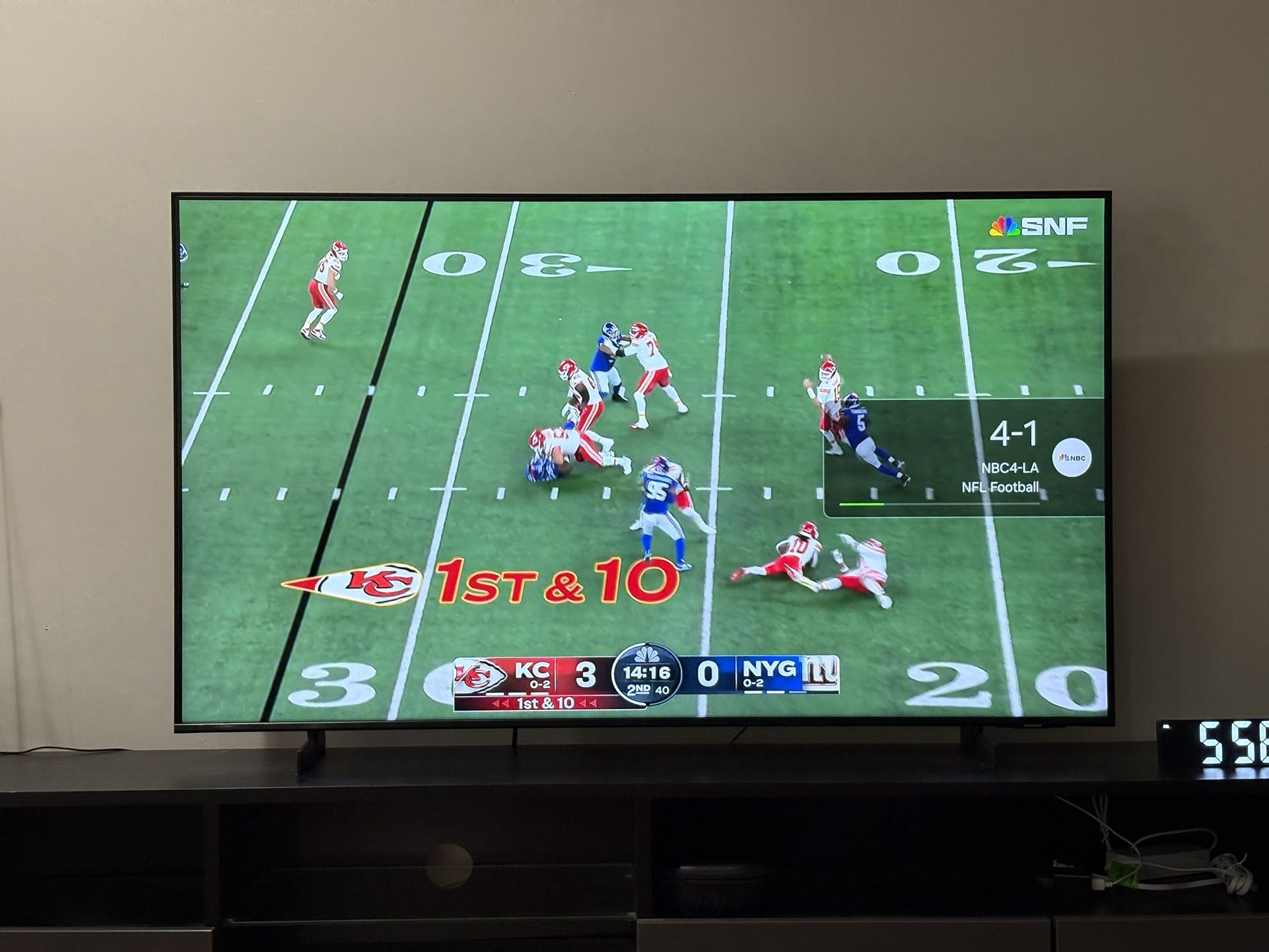 Samsung 55” Crystal UHD U8000F 4K Smart TV