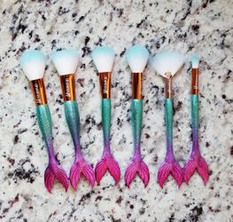 blue mermaid Makeup brushes