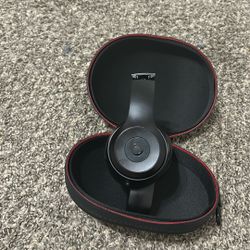 The Brand Name Of These Headphones Are Beats
